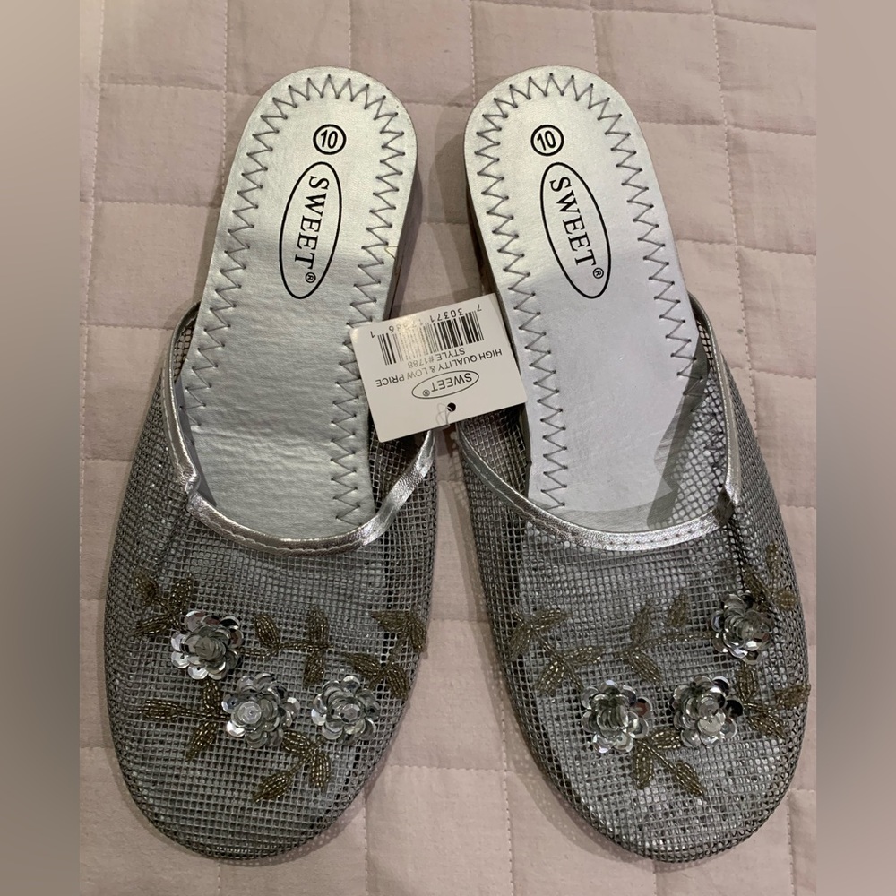 Women's Silver Mesh Slippers with Sequin - Picture 2 of 4